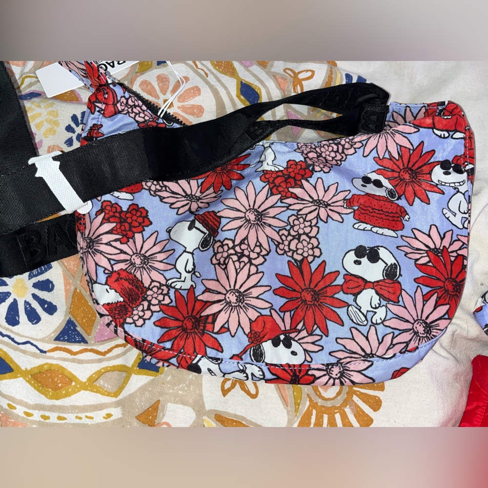 Baggu X Peanuts Medium Crescent Floral Shoulder Crossbody Bag NEW NWT LAST ONE
